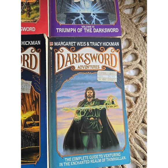 Lot of 4 The Darksword Trilogy by Margaret Weis & Tracy Hickman Paperback Books - Picture 5 of 5
